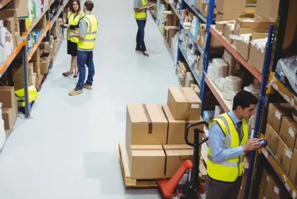 Warehouse cleaning services